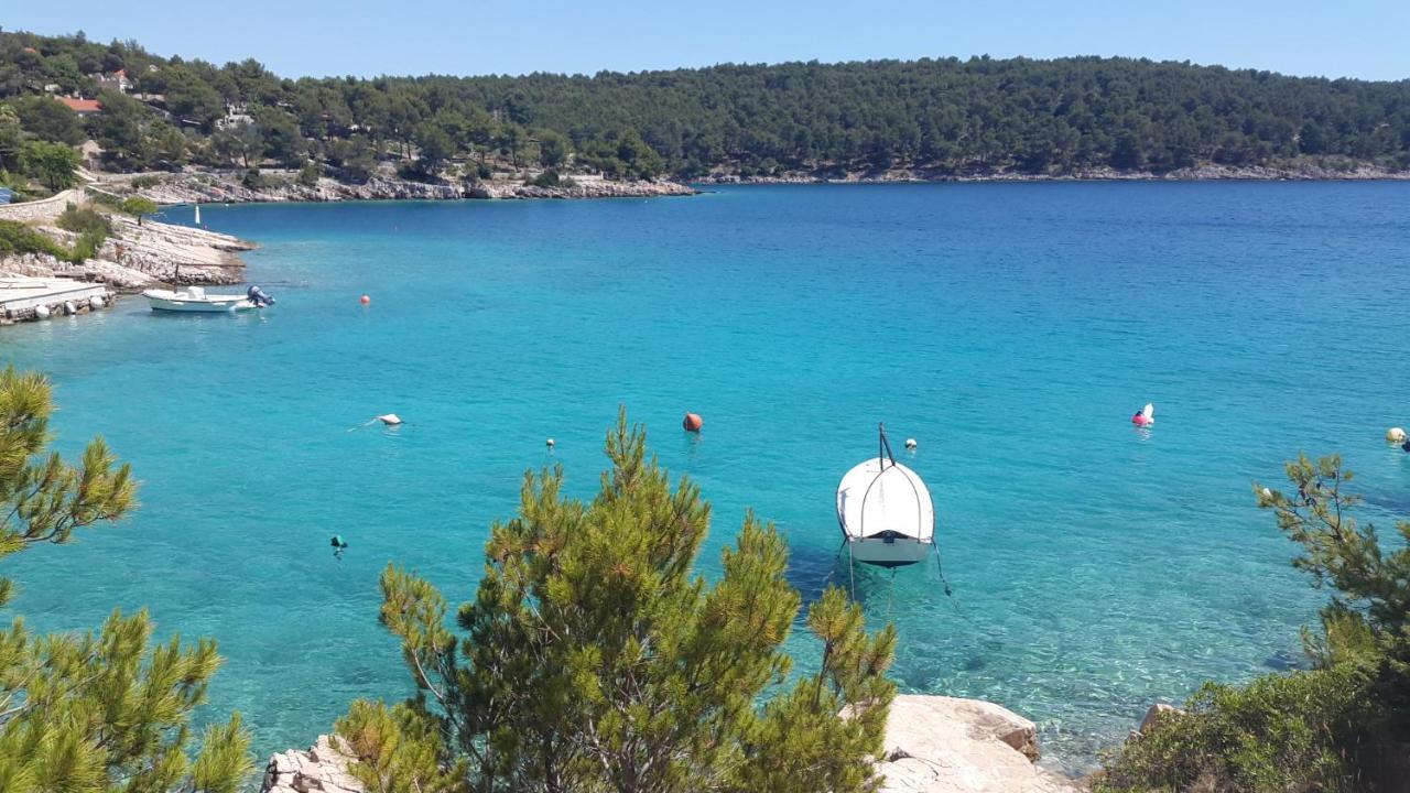 Villa Sun Garden - 4 Star Villa With Heated Swimming Pool, Quiet Bay, Bbq, 50M From The Sea Milna  Luaran gambar